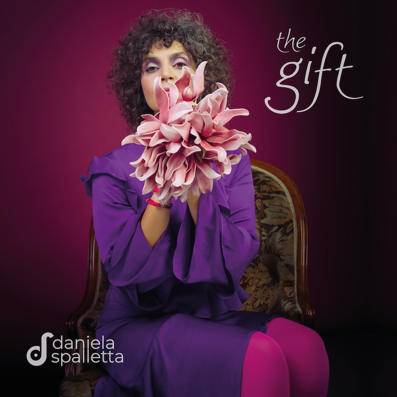 “The gift” nuovo singolo della cantante Daniela Spalletta