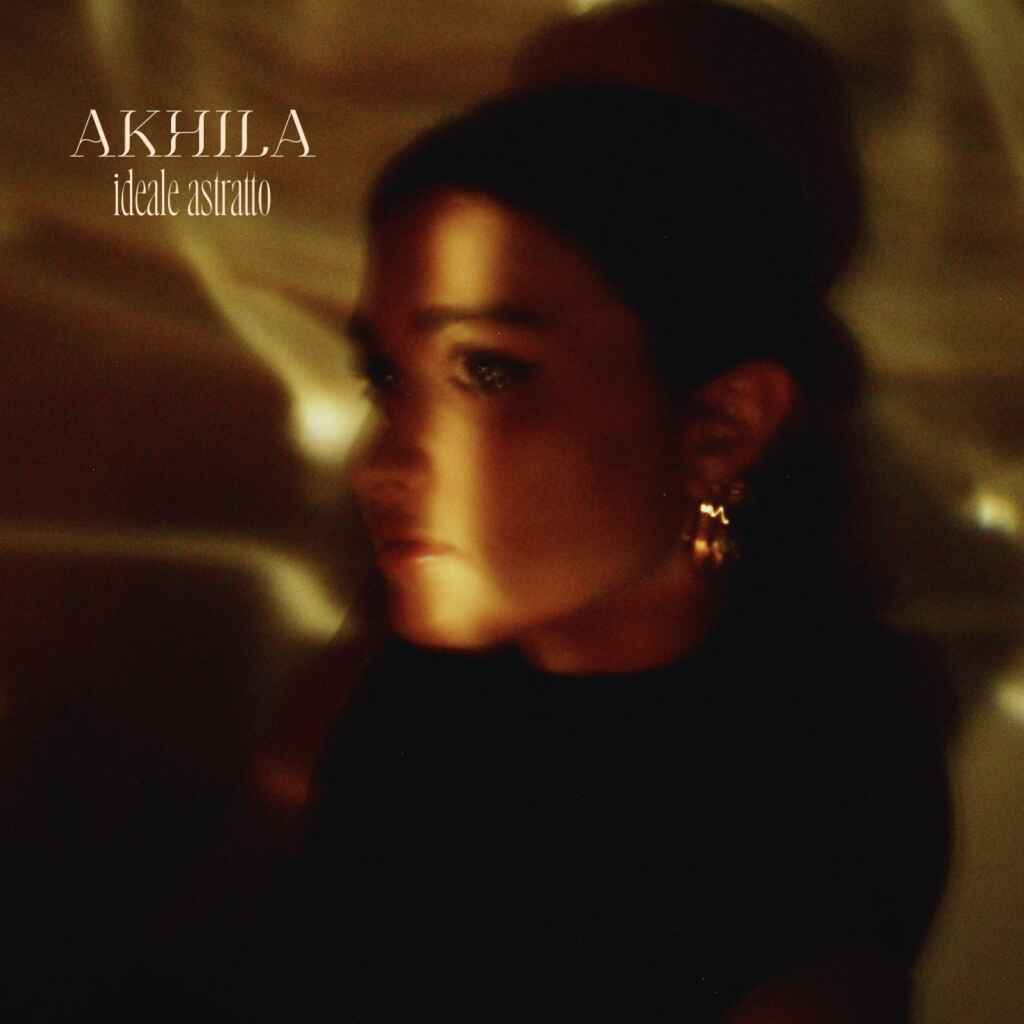 “Ideale Astratto”, il primo singolo di Akhila