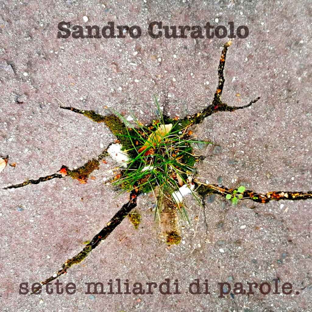 7 gennaio 2015.. la redazione di Charlie Hedbo, a Parigi, subisce un attentato sanguinoso.. Oggi a 10 anni di distanza Sandro Curatolo scrive “Viva il cioccolato”, tratto dall’album 7 milardi di parole