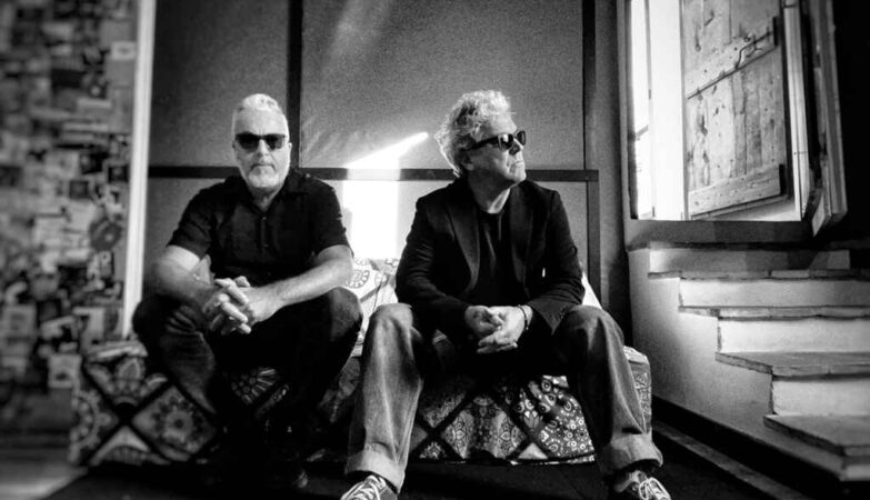 ‘UNDERDOGS Vol. 1’, IL NUOVO ALBUM DI MORA & BRONSKI, UN OMAGGIO MODERNO ALLE RADICI AMERICANE