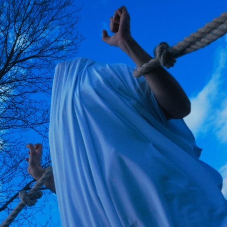 “Chiuse le mani” il singolo d’esordio dei Raiva