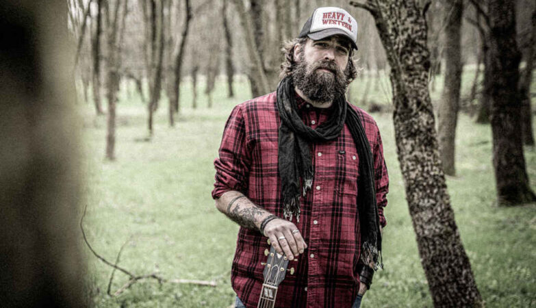 TIA PALOMBA: ECCO IL NUOVO ALBUM ‘TALES OF AN OLD SCARECROW’ E IL VIDEOCLIP