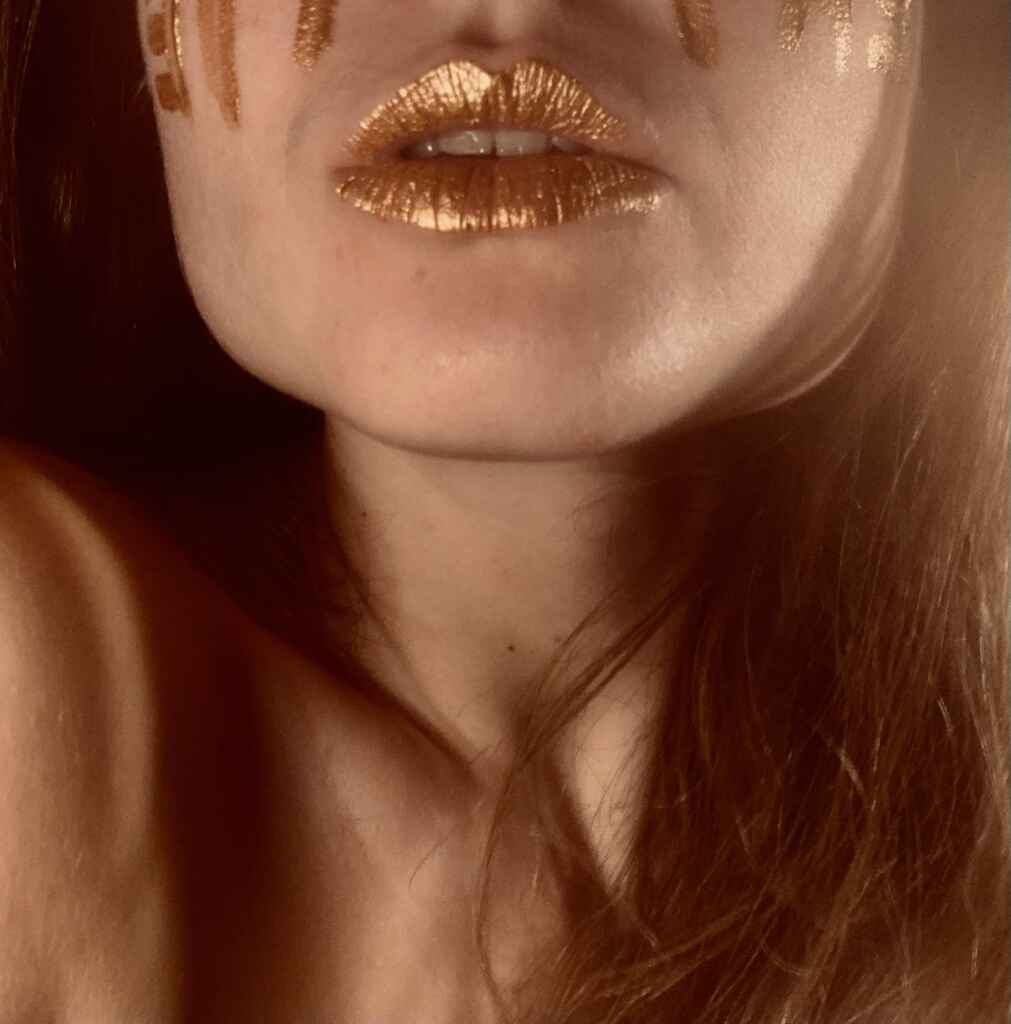 “Sostanze”, il flusso di coscienza di Filippo Poderini e l’ultimo brano di “Dopamina”