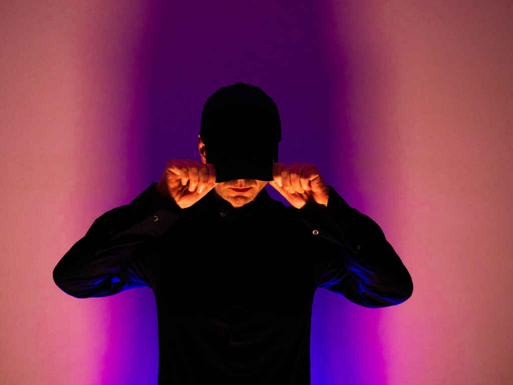 Tra analogico e digitale, da Roma a New York, la collisione tra bit e battito nel debut album di 4Grigio