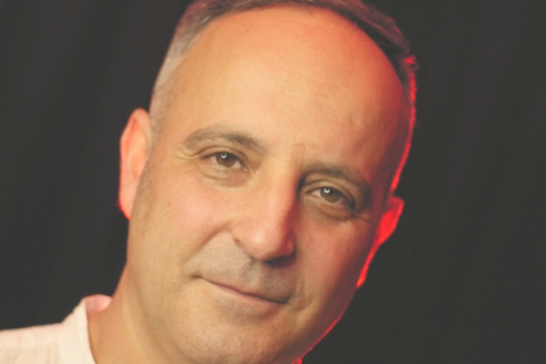 Intervista a quattro occhi con Massimo De Simone  formidabile artista