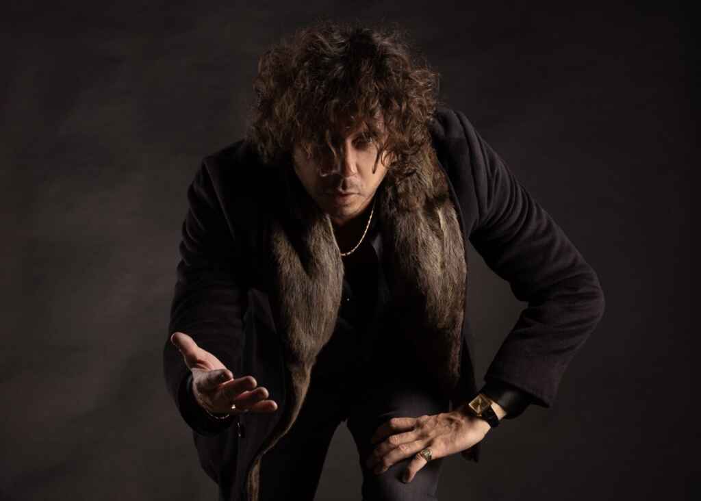 In gondola sui navigli a Milano Fabio De Vincente presenta il nuovo album “0rh+” In uscita il 19 giugno