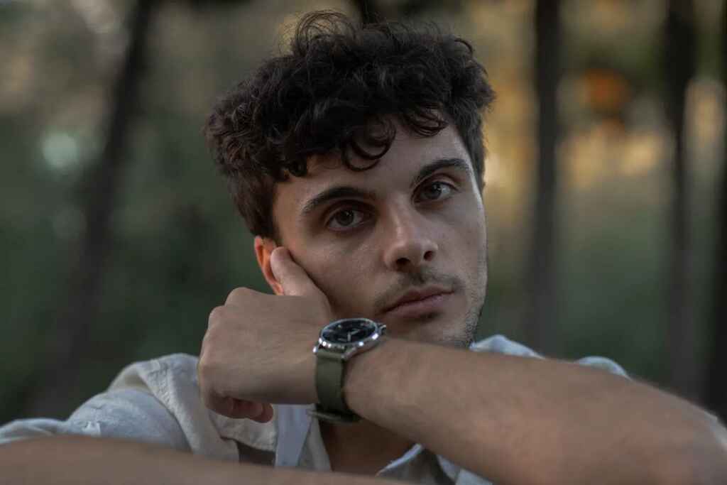 Un regista-artista da 1 milione di views racconta la nostalgia del futuro che avevamo immaginato e che non è mai esistito: Mario Signorile e “Ritorno a Domani”