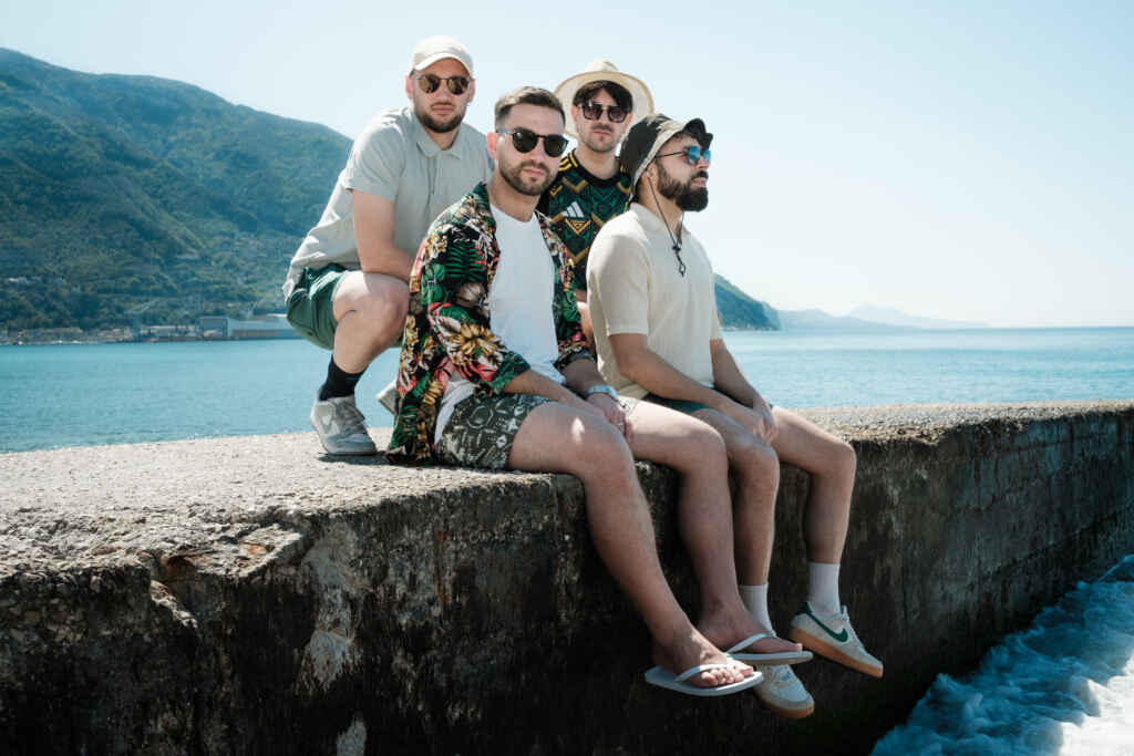 “L’estate appartiene ai culi”, l’ironia dance pop dei Poster Shop